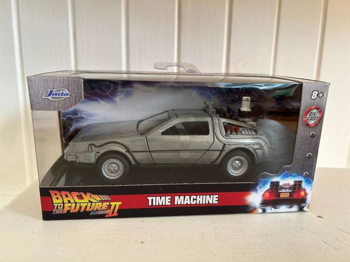 BACK TO THE FUTURE part 1 & 2 & 3 DELOREAN car by Jada Toys - 2023 - 1:32
