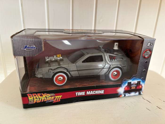 BACK TO THE FUTURE part 1 & 2 & 3 DELOREAN car by Jada Toys - 2023 - 1:32