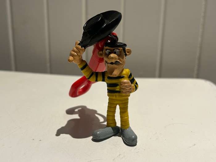 1980s DALTON Brother Lucky Luke cartoon rubber figure