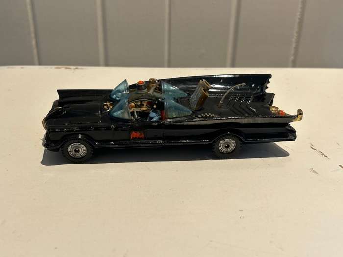 Corgi 267 BATMOBILE diecast toy model Licensed DC Comics Batman product  1976