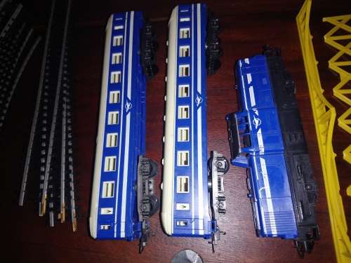 Lima blue train set