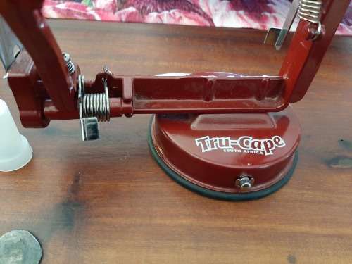 Apple peeler tru-cape
