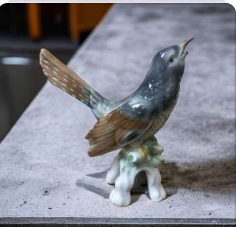 Porcelain bird vintage Bavaria