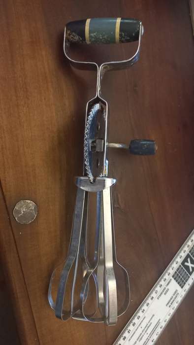 Vintage wisk