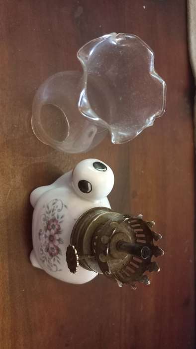 Turtle oil lamp