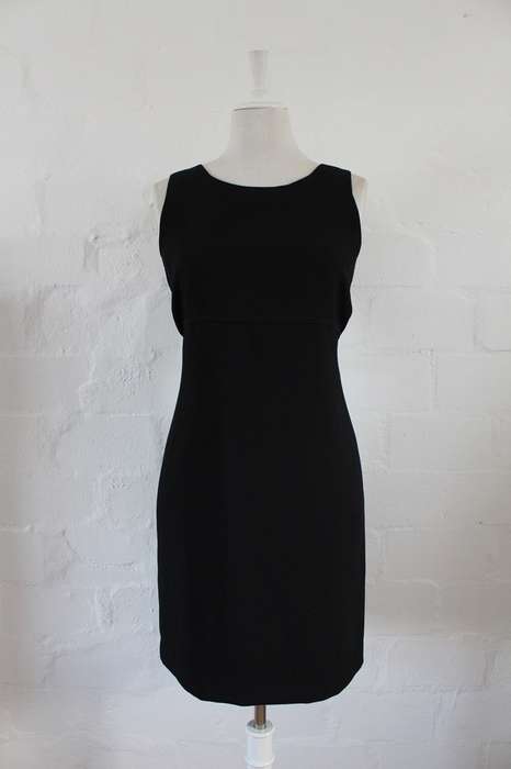 VINTAGE BLACK SLEEVELESS FITTED SHIFT DRESS - SIZE 12