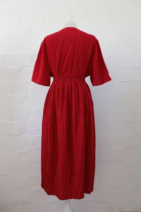VINTAGE POLKA DOT PRINT RED WHITE TWO PIECE TOP SKIRT SET - SIZE 18