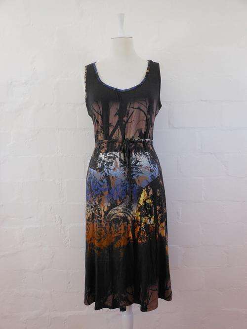 STEPHEN QUATEMBER FOR WOOLWORTHS DESIGNER PRINT STRETCHY DRESS - SIZE 16