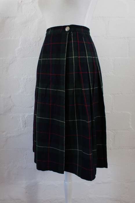 VINTAGE PLAID TARTAN NAVY GREEN WOOL WRAP SKIRT - SIZE 8