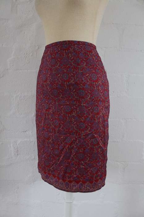 100% SILK OLD NAVY RED BLUE PRINTED PENCIL SKIRT - SIZE 8