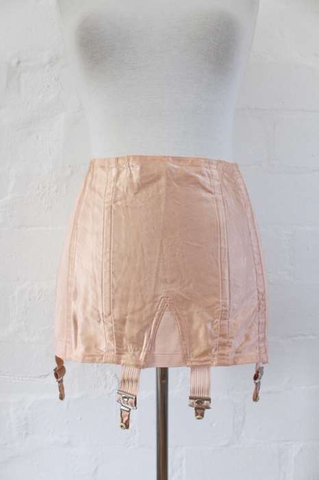 VINTAGE SATIN PINK GIRDLE SUPPORT UNDERWEAR SUSPENDERS - SIZE M