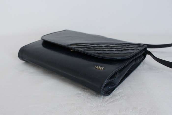 *BALLY* DESIGNER VINTAGE NAVY BLUE GENUINE LEATHER SLING BAG HANDBAG