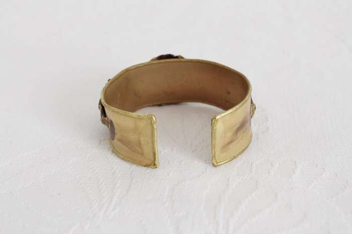 VINTAGE BRASS RED SCULPTURAL HAND MADE CUFF BANGLE BRACELET