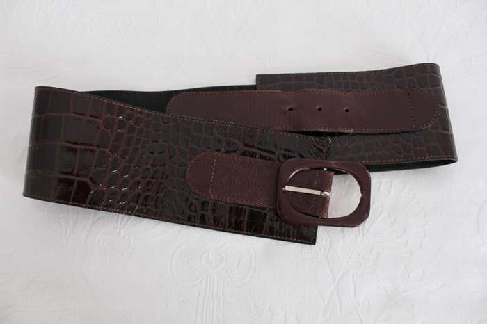 *REISS* DESIGNER PATENT LEATHER CROC BROWN WIDE BELT