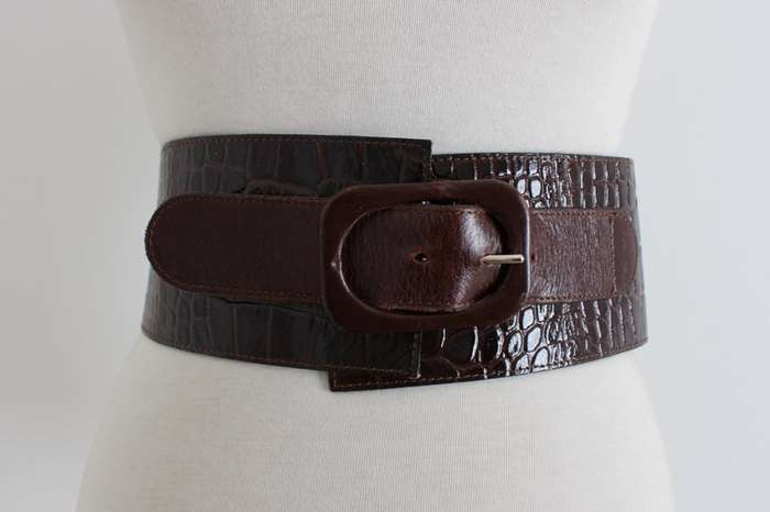 *REISS* DESIGNER PATENT LEATHER CROC BROWN WIDE BELT
