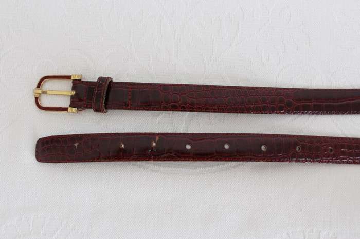 VINTAGE CROC PRINT GENUINE LEATHER RED SKINNY BELT