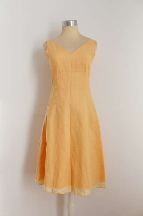 LINEN ORANGE V-NECK FITTED SLEEVELESS DAY DRESS - SIZE 8