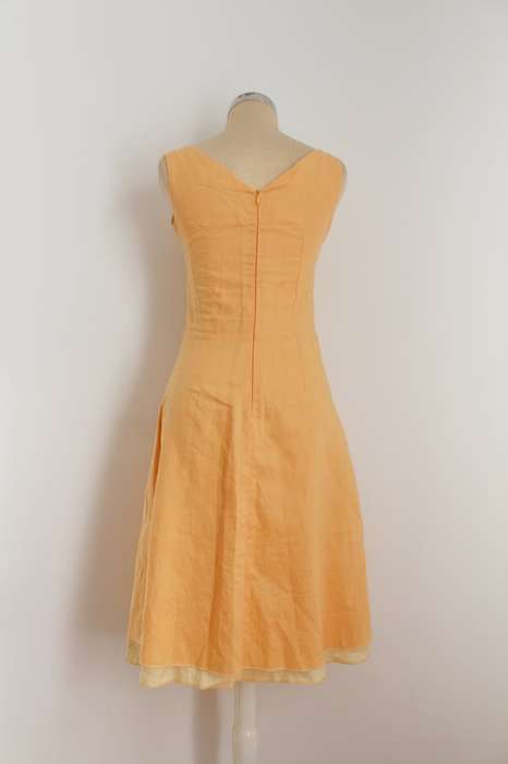 LINEN ORANGE V-NECK FITTED SLEEVELESS DAY DRESS - SIZE 8
