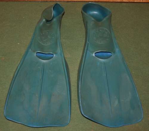 SQUAL SWIMMING FINS 31 - 33 SIZE 12-1