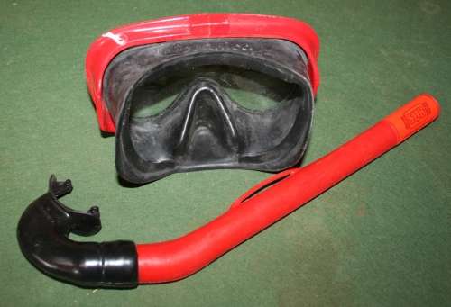 OCEANA SWIMMING MASK WITH A SNORKEL WITH SAFTY/TEMPERED GLASS
