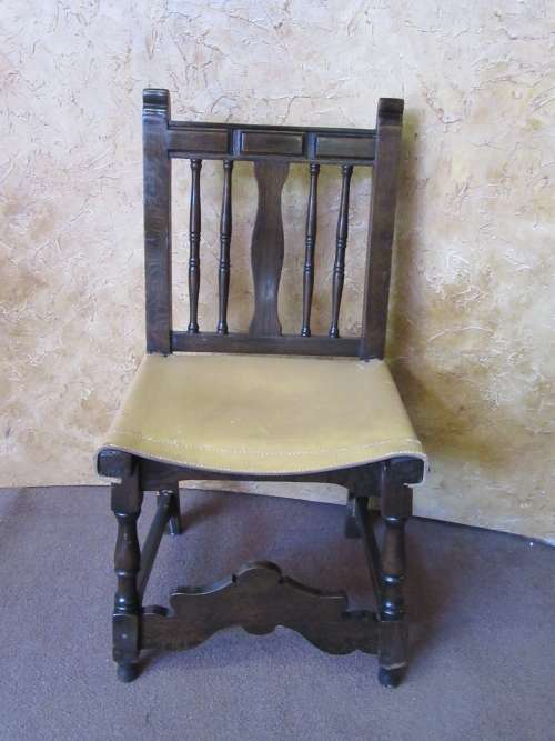 A SPECTACULAR EDWARDIAN STYLE OAK CHAIRS WITH FANTASTIC DETAIL IN STUNNING CONDITION!