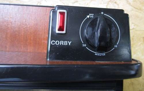 The Corby Trouser Press.  Thermostatic temperature control, self-adjusting section for turn-ups