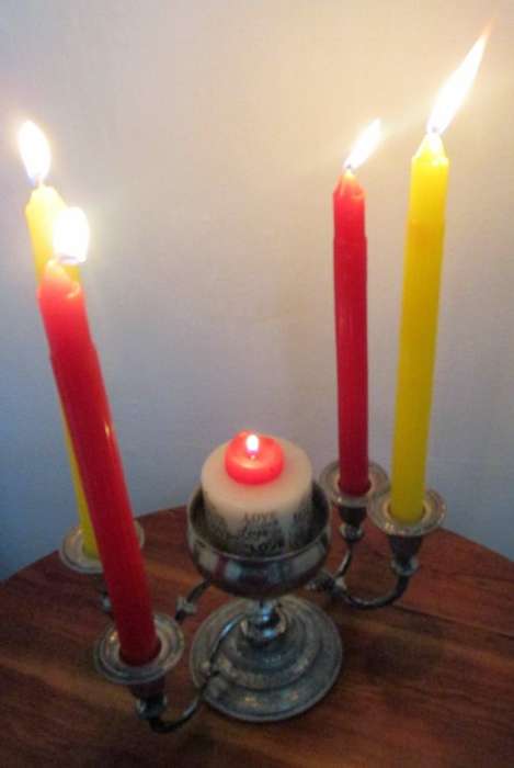 So Different - Beautifully elegant, high quality vintage silver plate four armed candelabra