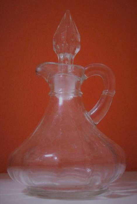 This is a great vintage retro glass vinegar or Olive oil cruet. Great addition to your Retro