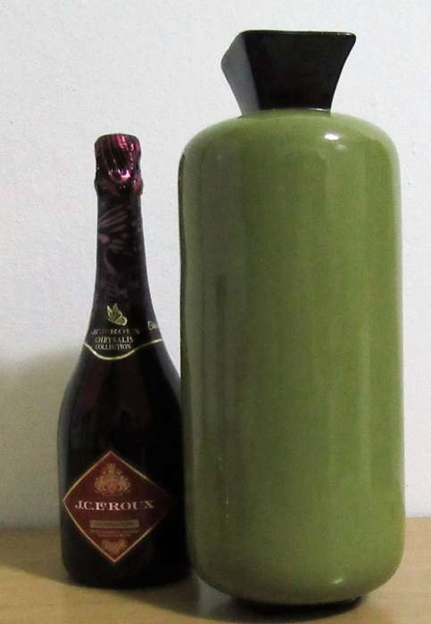 A MARVELOUS ART VASE BY SAMOU FINISHED IN AVO COLOR - STATEMENT PIECE