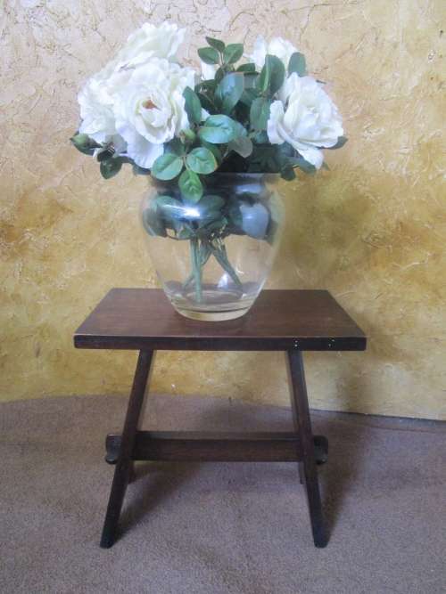 A GORGEOUS SOLLID WOOD MILKING CHAIR OR SIDE TABLE