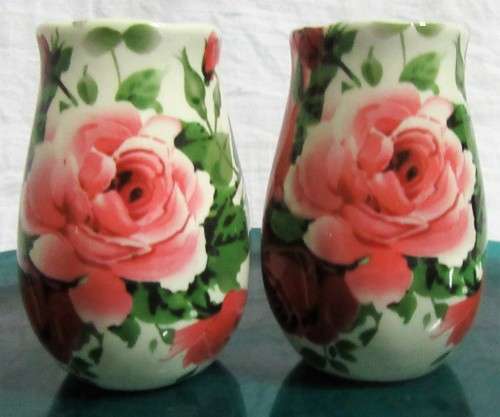 A STUNNING FLORAL VICTORIAN ROSE SALT & PEPPER SHAKER BY WILLIAM JAMES - BID PER EACH
