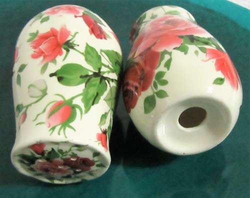A STUNNING FLORAL VICTORIAN ROSE SALT & PEPPER SHAKER BY WILLIAM JAMES - BID PER EACH