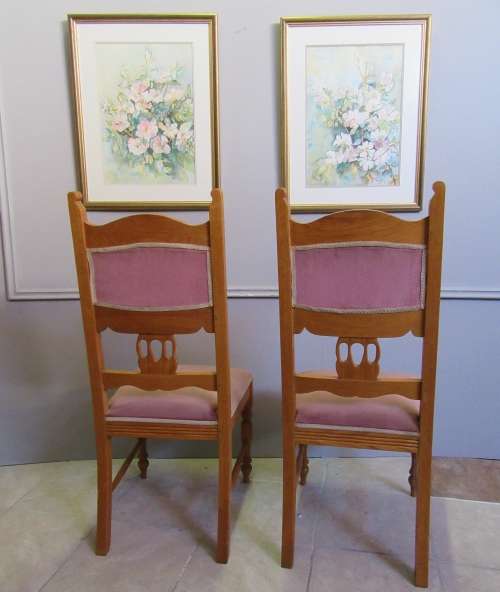 TWO STUNNING CARVED OAK DINGING CHAIRS WILL LOOK BEAUTIFUL AT TABLE ENDS - 2 AVAILABLE R690 EACH