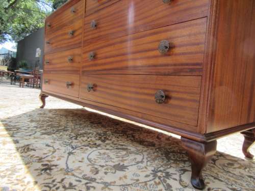 Impressive Queen Anne mahogany double width chest of drawers
