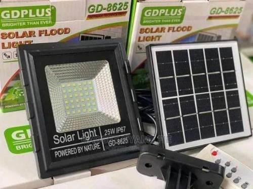 W/Sale of 6pc // GD- 8625 Solar Flood Light