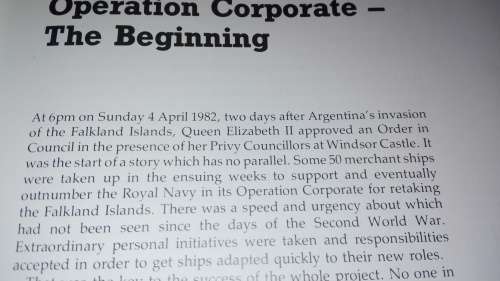 MERCHANT SHIPS AT WAR The Falklands Experience Captain ROGER VILLAR