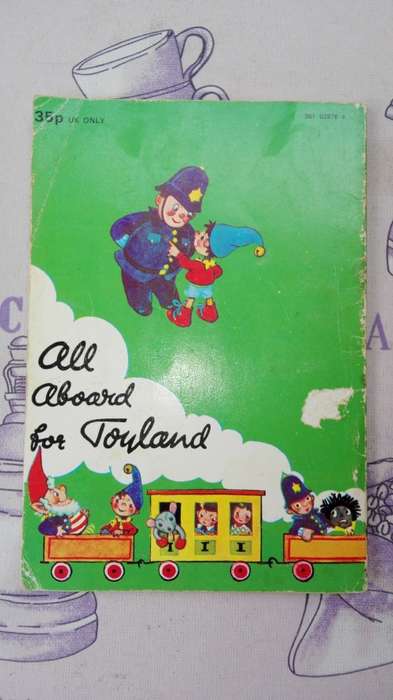4 X NODDY  ; ENID BLYTON BOOKS