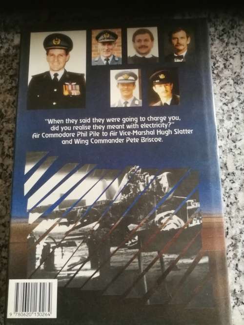 SABOTAGE AND TORTURE as told to BARBARA COLE ( Rhodesian War  )