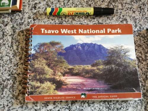 TSAVO WEST NATIONAL PARK KENYA WILDLIFE SERVICE OFFICIAL GUIDE 2003