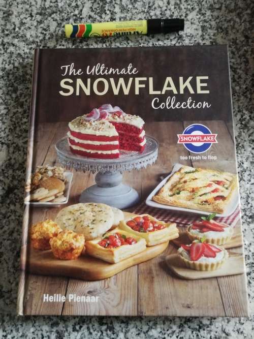 THE ULTIMATE SNOWFLAKE COLLECTION HEILIE PIENAAR   baking cooking