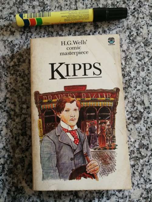 H G WELLS COMIC MASTERPIECE KIPPS ( please note condition )