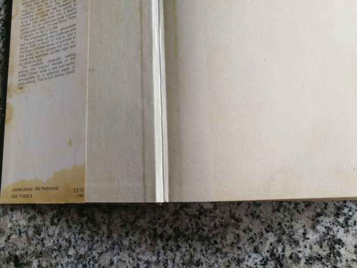 WILBUR SMITH THE EYE OF THE TIGER HEINEMAN 1975 FIRST Edition