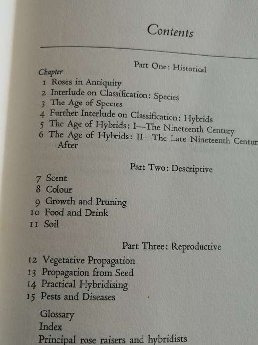 THE COMPLETE ROSARIAN NORMAN YOUNG Ed. L A WYATT The Development Cultivation & Reproduction of Roses