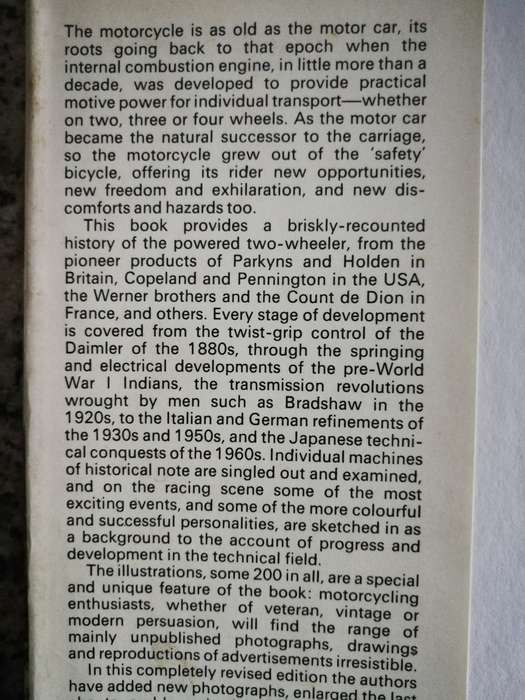 A HISTORY OF THE WORLD`S MOTORCYCLES RICHARD HOUGH and L J K SETRIGHT REVISED Ed MOTOR CYCLING 1973