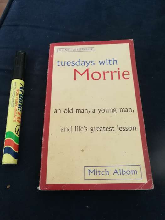 TUESDAYS WITH MORRIE by MITCH ALBOM ( hardcover )