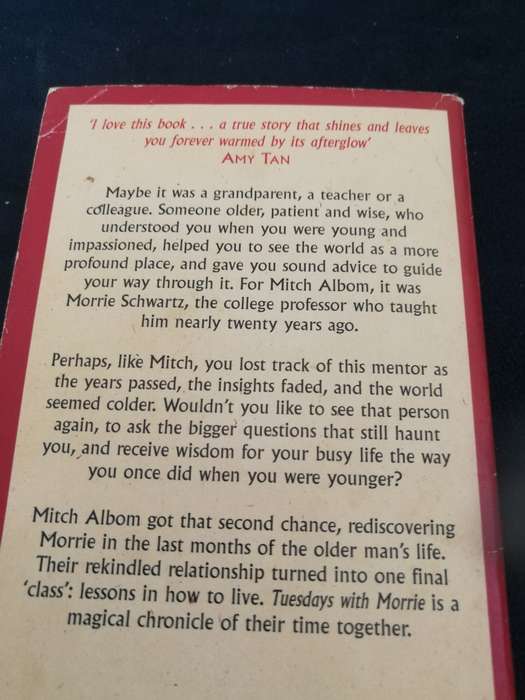 TUESDAYS WITH MORRIE by MITCH ALBOM ( hardcover )