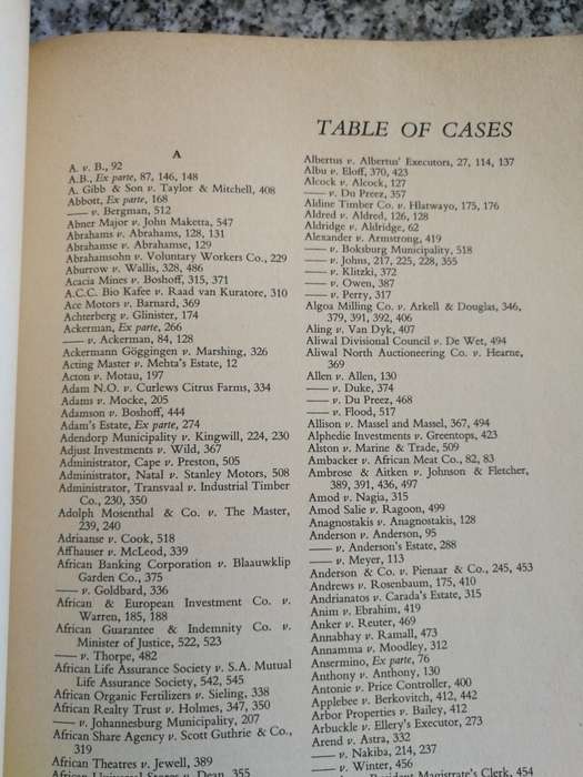 WILLE`S PRINCIPLES OF SOUTH AFRICAN LAW SEVENTH Edition J T R GIBSON Juta & Co Limited 1977