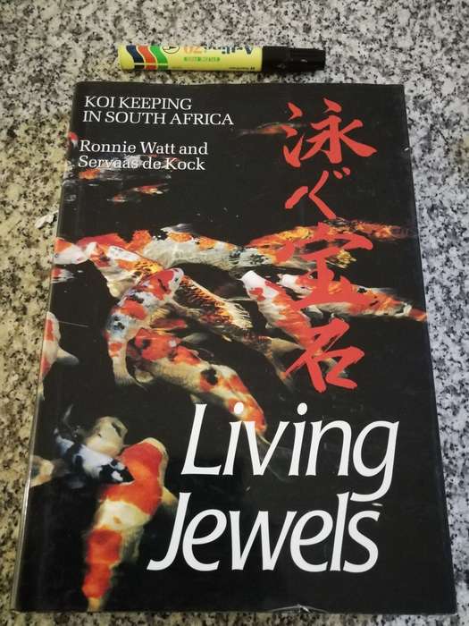 2 BOOKS KOI KEEPING IN SOUTH AFRICA LIVING JEWELS PLUS THE INTERPET ENCYCLOPEDIA OF KOI Fish