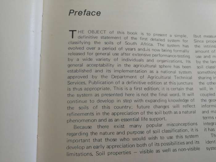 SOIL CLASSIFICATION A Binomial System for South Africa C N MACVICAR R F LOXTON J M de VILLIERS  1977