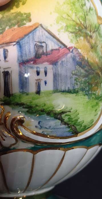 Stunning porcelain piece
